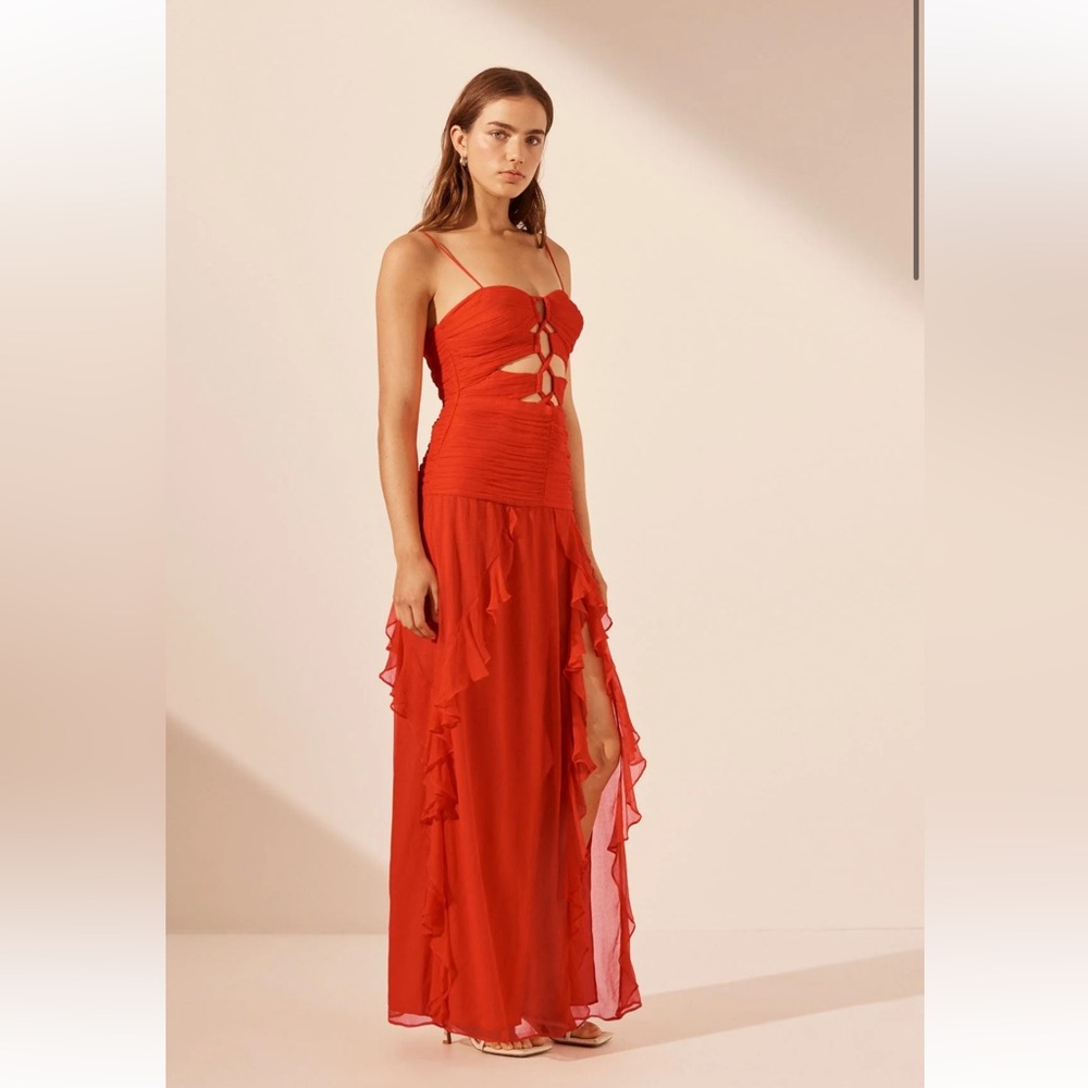 Brand new with tags Shona Joy hibiscus ruched dress